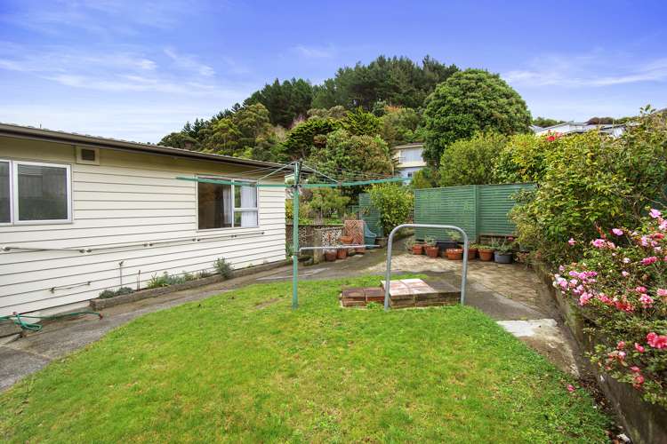 32 Turriff Crescent Tawa_21