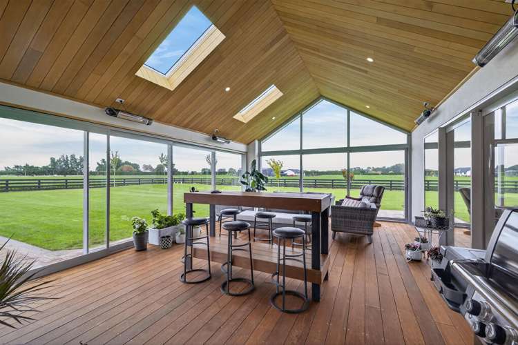 739 Robinsons Road Rolleston_9