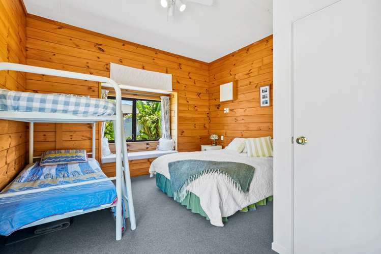 10 Waetford Road Matapouri_13