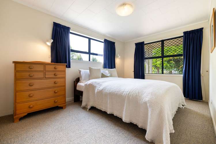 76 Lake Crescent Hamilton Lake_28