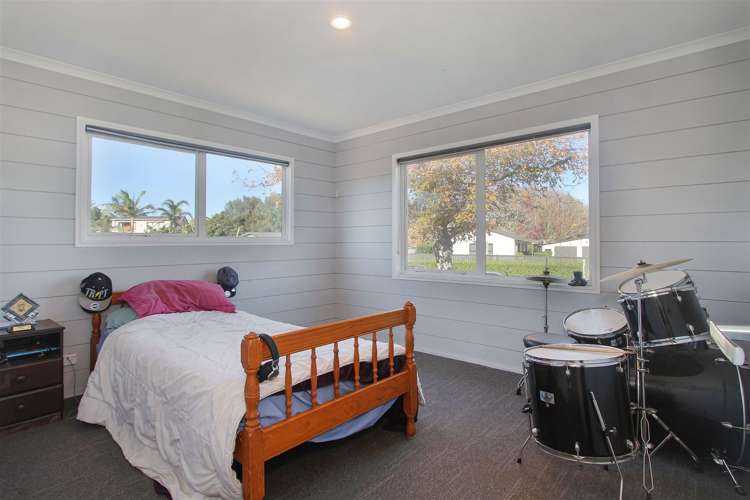 15 Taihiki Road Clarks Beach_13