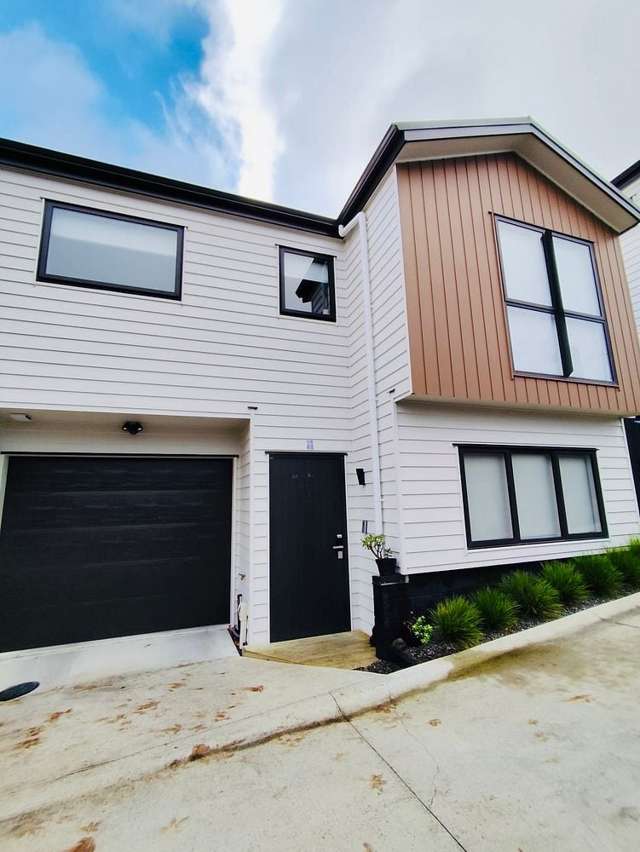 Townhouse available for rent