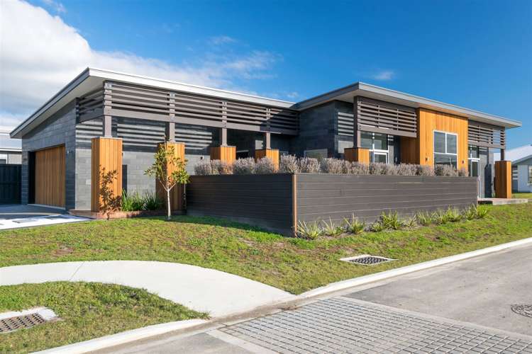 14 Corsair Crescent Burleigh_14