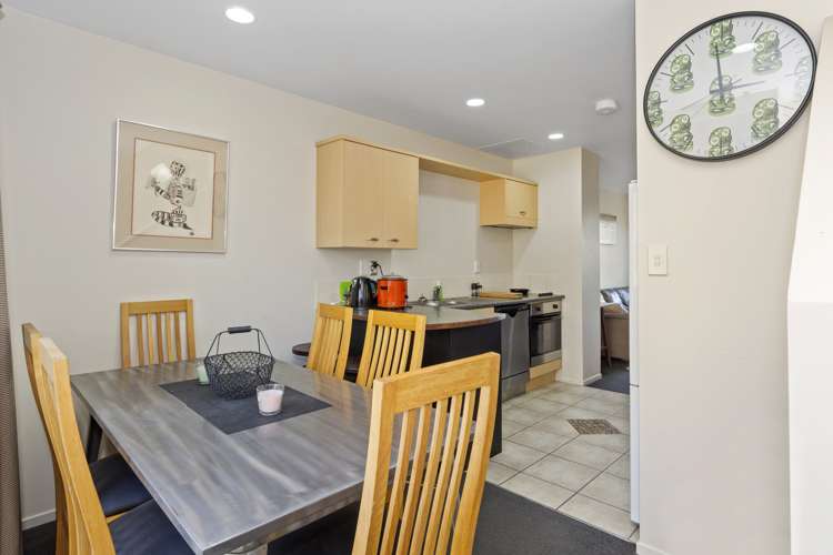 2/346 Oceanbeach Road Mount Maunganui_8