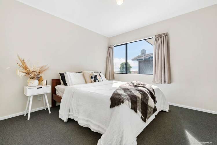 25 Aspiring Avenue Clover Park_13