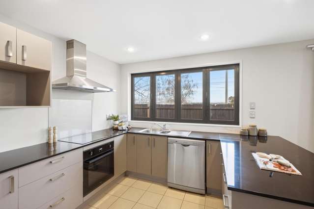 29 Roberts Road Hei Hei_2