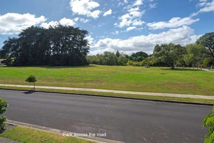 71 Coachman Drive Flat Bush_12