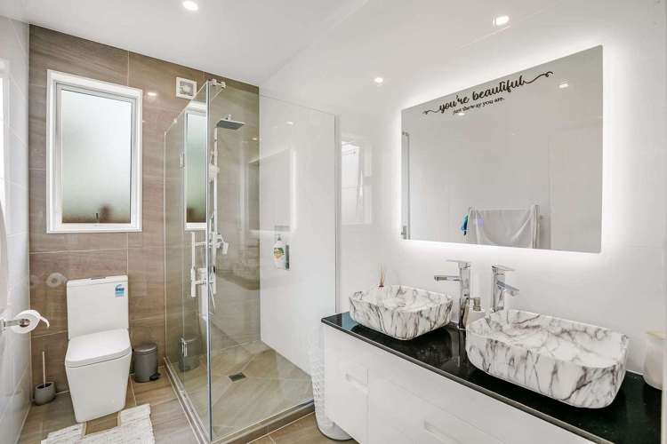 103E Woodglen Road Glen Eden_13