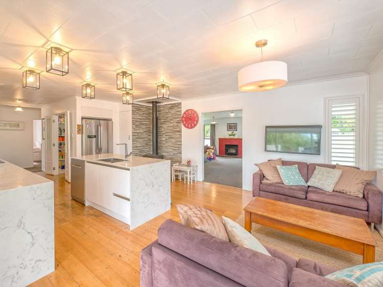 33 Main Road Bombay_1