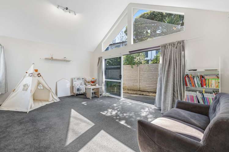 19a Masterton Road Rothesay Bay_3