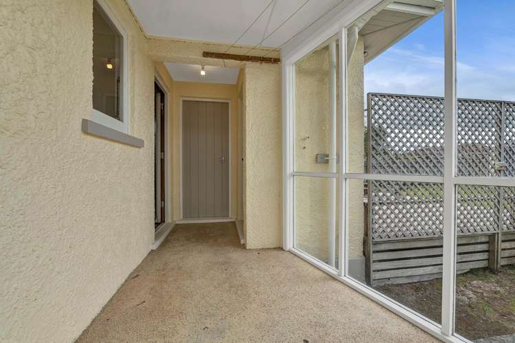 12 Falstaff Street Stratford_23