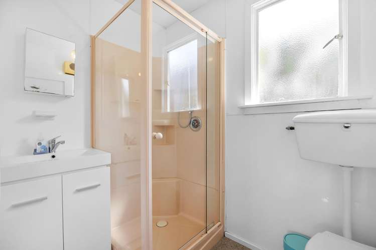 81 Stornoway Street Karitane_13