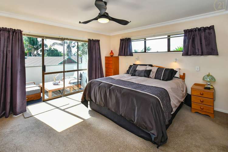 5 Prestwick Place Wattle Downs_9