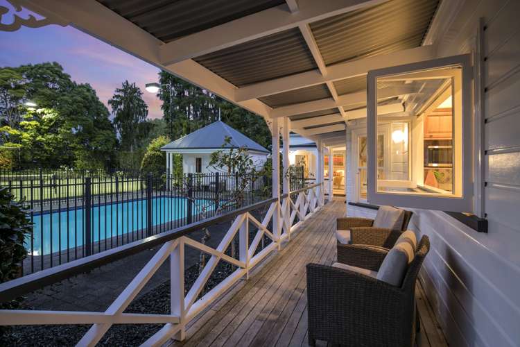 9 Birchwood Grove Greenhithe_3