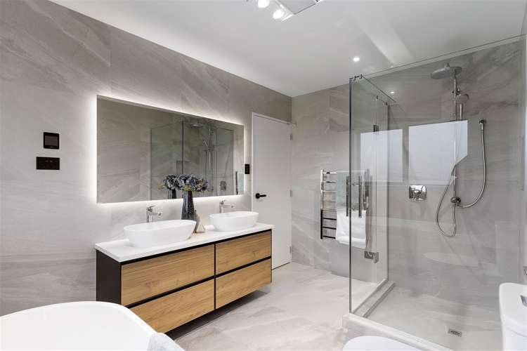 65 Headsail Drive Long Bay_19