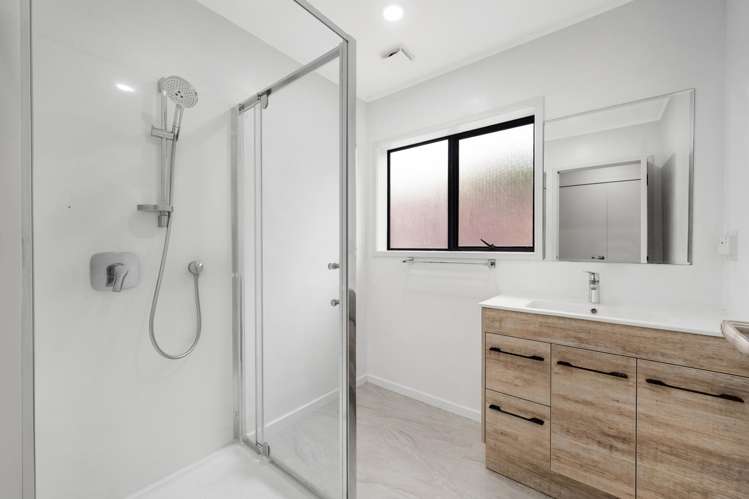 2/155 Whitford Road Somerville_11