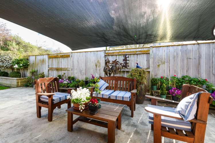 44 Chestnut Close Kelvin Grove_17