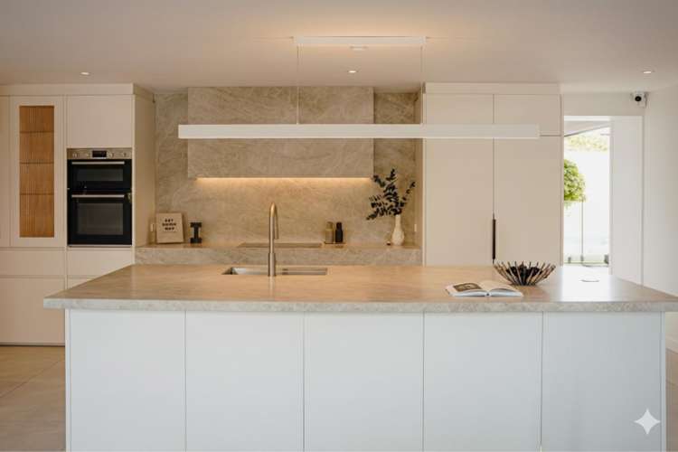 12 Tangaroa Street Point England_5