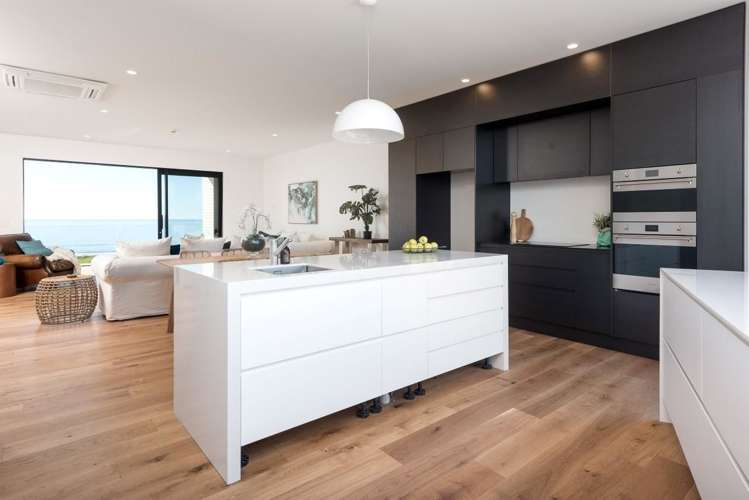 210 Marine Parade Mount Maunganui_12