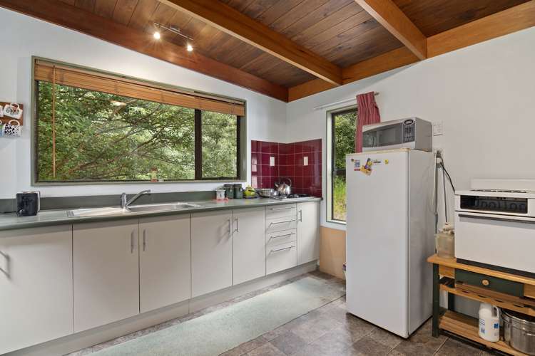 71 Porika Road Kahurangi National Park_10
