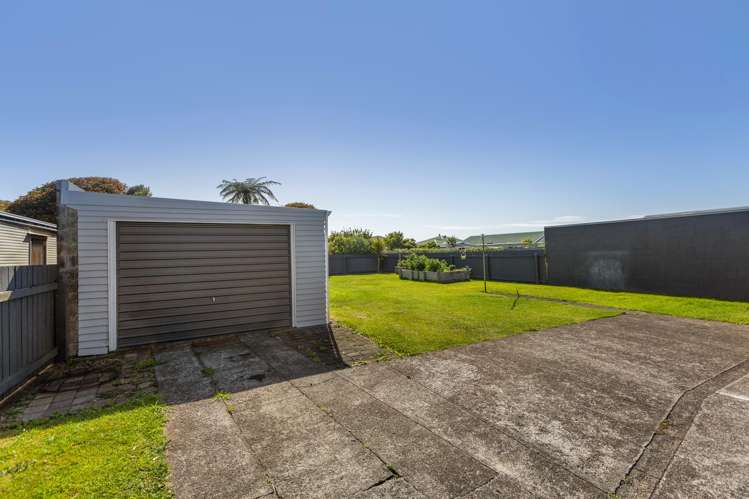 23 Belair Avenue Blagdon_18