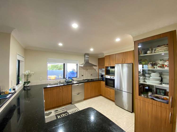 17 Capistrano Mews Goodwood Heights_2