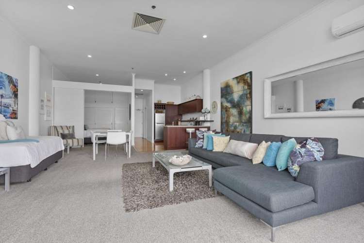 2/143 Quay Street 10015_3