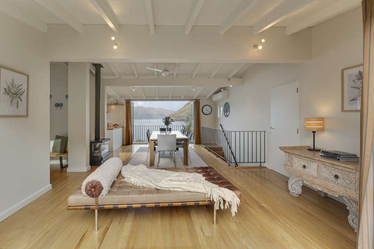 6 Matau Place Fernhill/Sunshine Bay_16