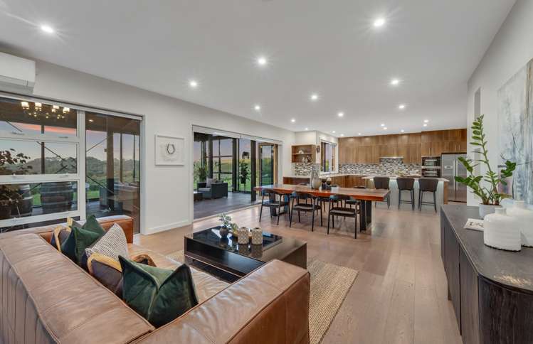 80 Chateau Rise Flat Bush_11