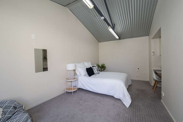 8 Alford Forest Road Allenton_15