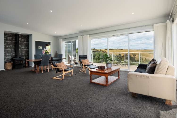 5 Ridgetop Rise Fairhall_7