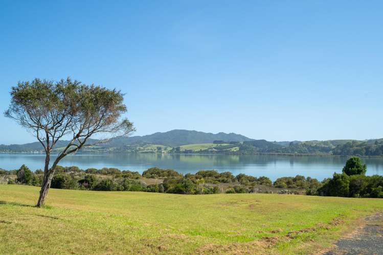 22/2958 State Highway 10 Paewhenua Island_5