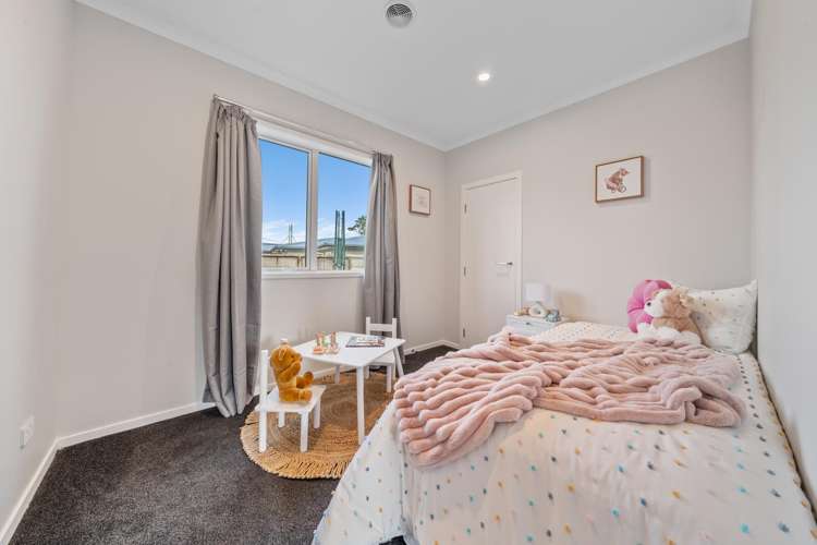 13e York Crescent Westown_19