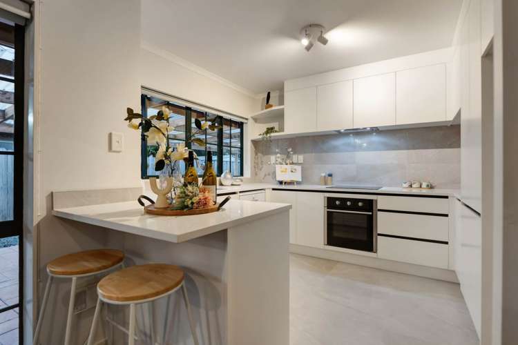 42 Farmdale Court Flat Bush_9