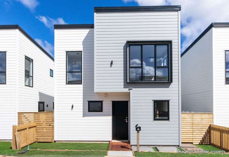 18 Greenbrier Street Westgate_1