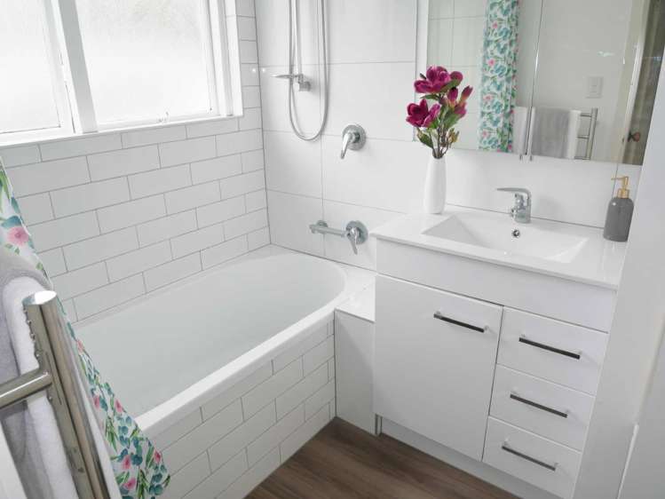 130/30b Nortons Road Avonhead_13