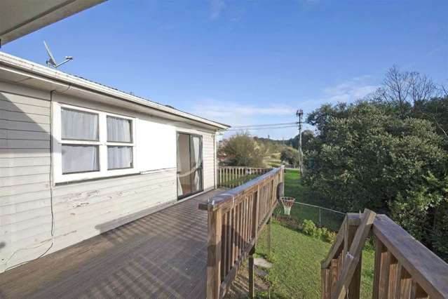 2 Tracey Terrace Te Atatu South_2