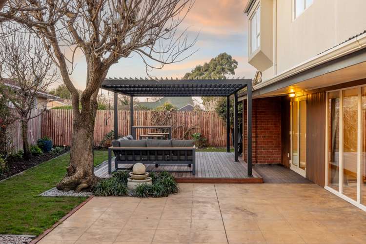 7 Sawtell Place Northcote_18