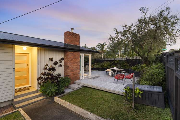 277 Rangatira Road Beach Haven_19