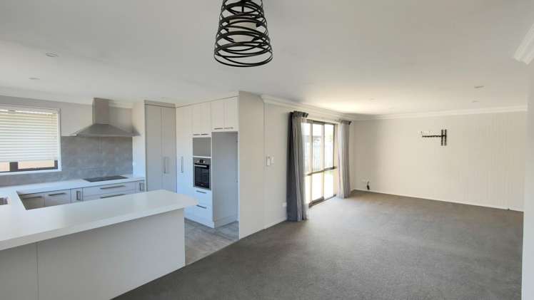 C/32 Lowe Street Avenal_2