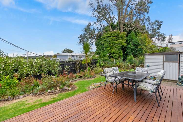 1/1 Manuka Road Bayview_13