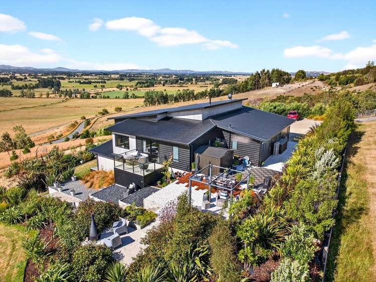 12 Airstrip Ridge Parkvale_1