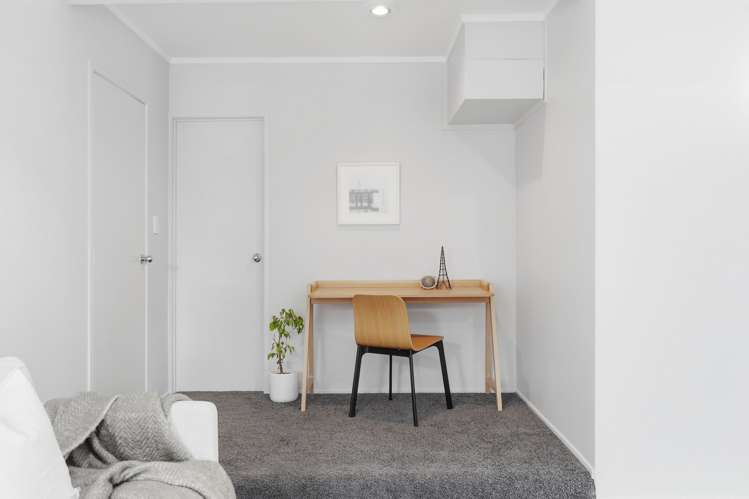 2/12 Mahuta Grove Northcote_14