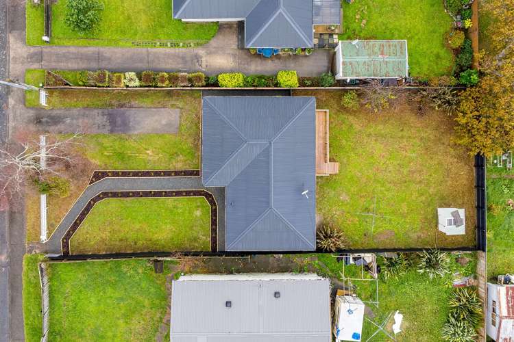 84 Coast Road Wainuiomata_21