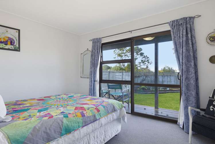 28 Kahurangi Drive Rangatira Park_11