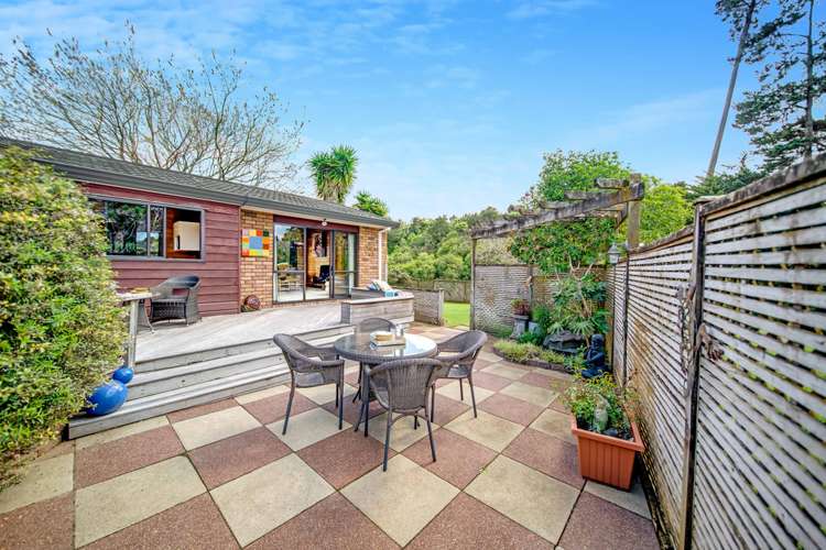 2/47 Headcorn Place Botany Downs_15