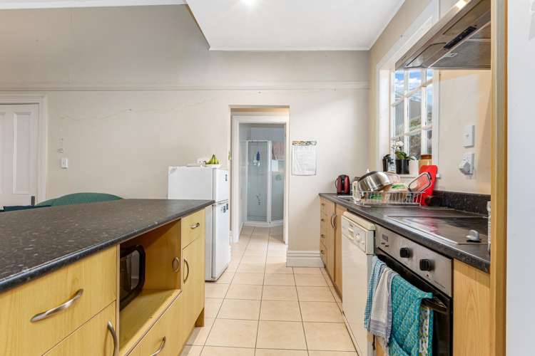 15 Porritt Avenue Mount Victoria_18