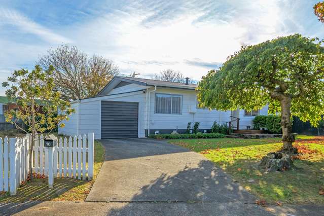 Modernised throughout, make an offer!