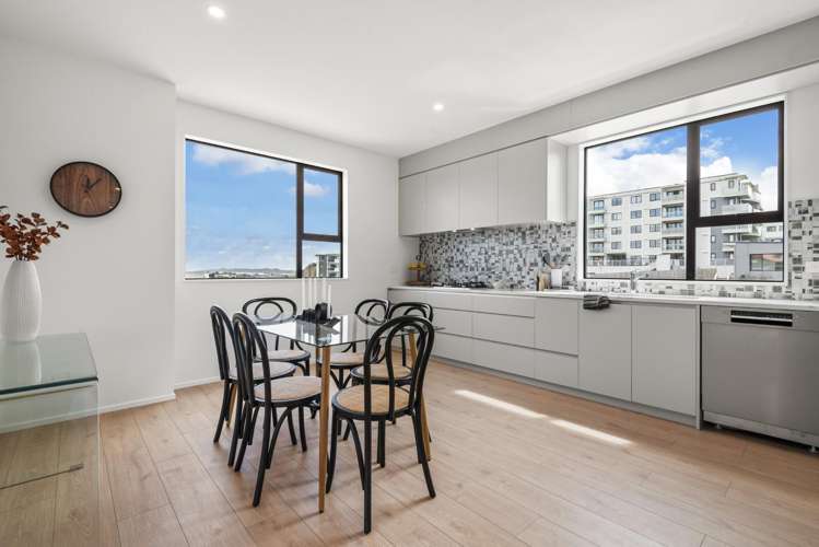 8/52B Rosedale Road Rosedale_3