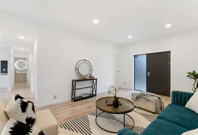 2/612 Beach Road Browns Bay_2